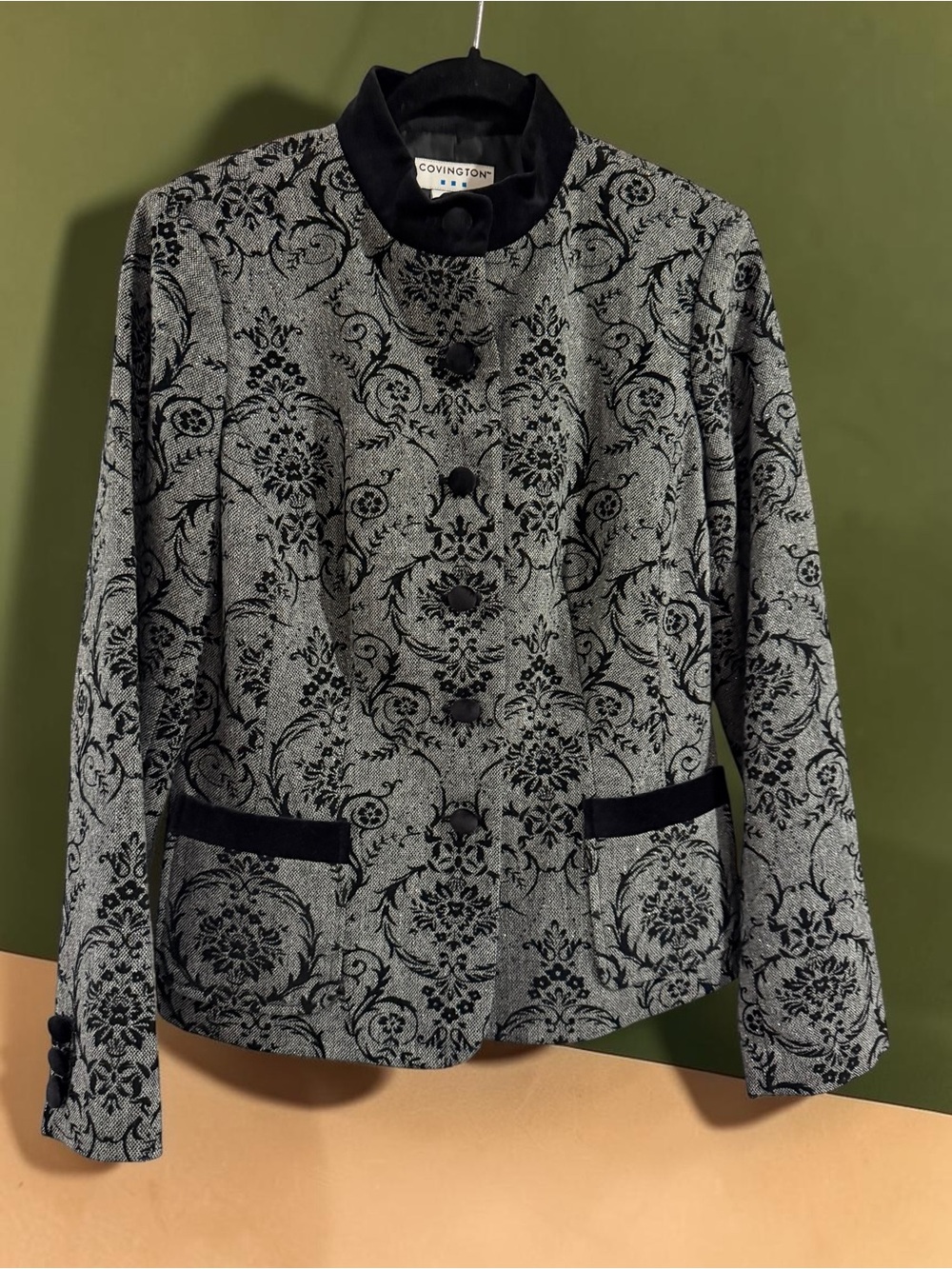 Covington Jacket Sz 4 Silver Metallic Damask Print Velvet Trim Collarless